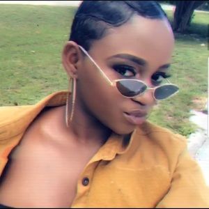 Meet your Posher, Woodmana